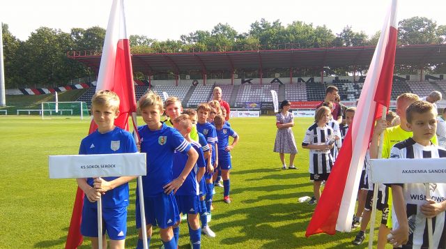 Akademia Piłkarska Sokoła Serock zagrała w XI Międzynarodowym Turnieju Małego Powstańca w Warszawie