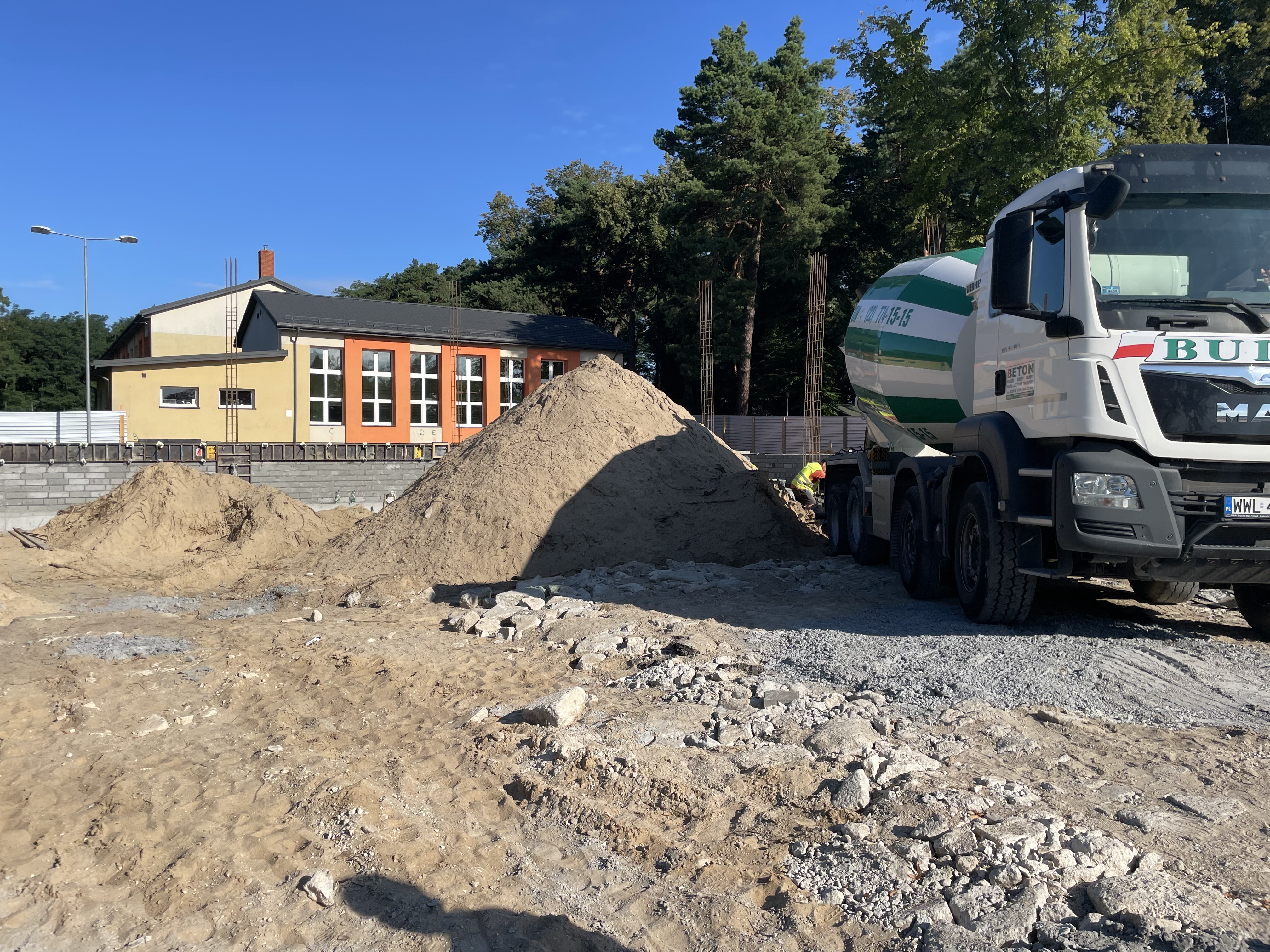 Trwa rozbudowa Szkoły Podstawowej w Jadwisinie